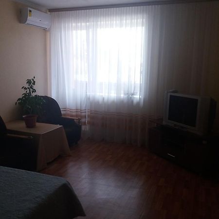 Togliatti Apartment On Lenina 76 المظهر الخارجي الصورة