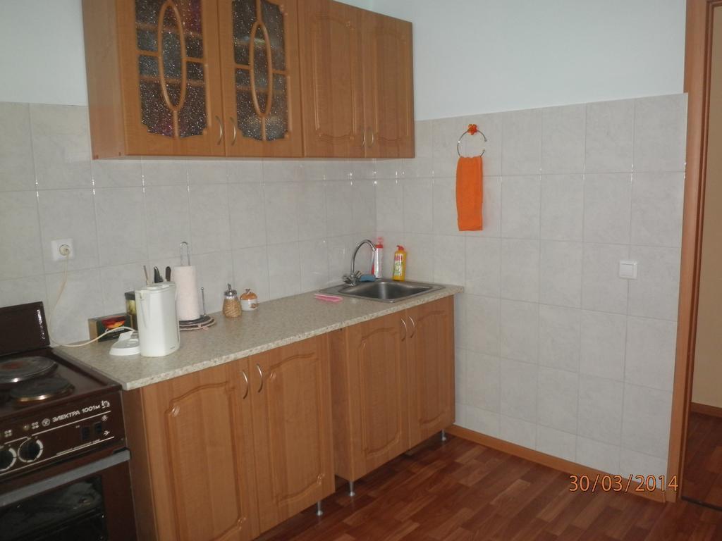 Togliatti Apartment On Lenina 76 المظهر الخارجي الصورة